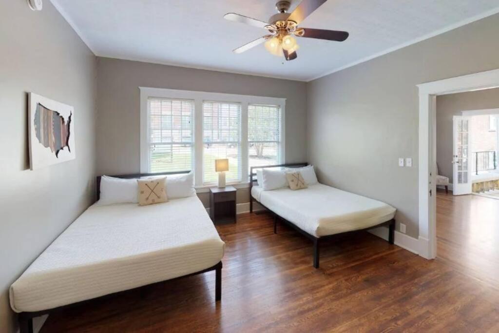 Large Group Downtown - Westend Holiday home *